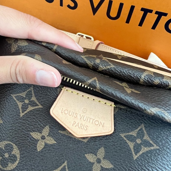 SOLD - LOUIS VUITTON BUMBAG NEW $5000 - Picture 8 of 10